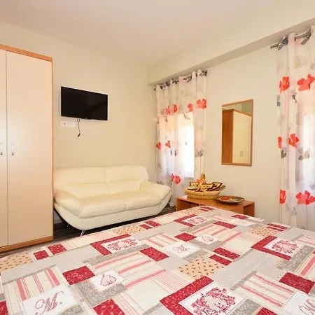 Belmondo Сasa de vacaciones Gruda